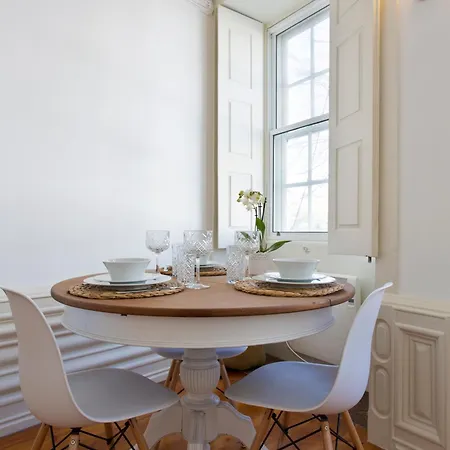 Fine Art Center Apartament Porto