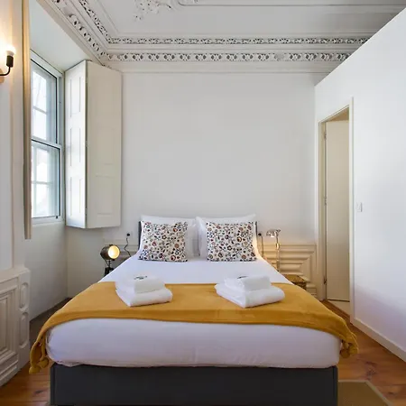 Fine Art Center Apartament *